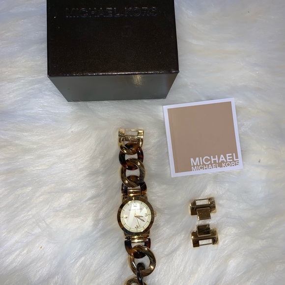 MICHAEL KORS TWIST GOLD TORTOISE CHAIN WATCH - Picture 3 of 3